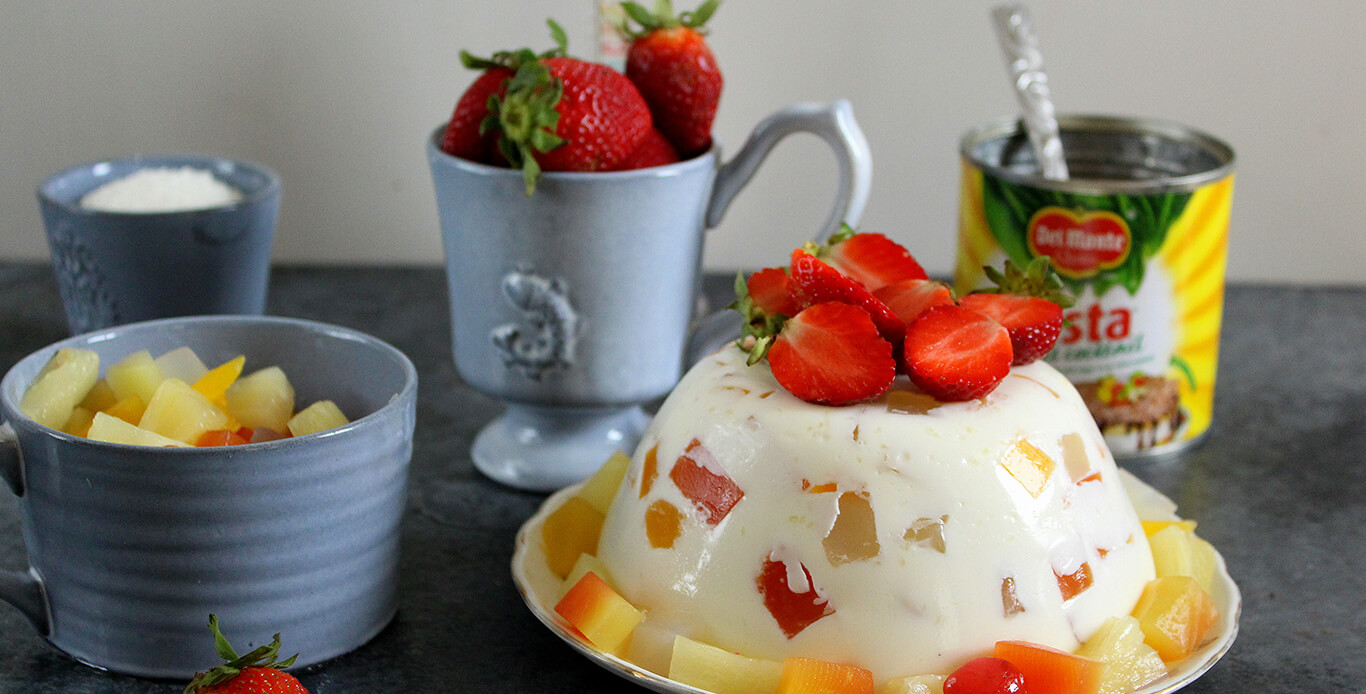 FRUIT COCKTAIL PANNA COTTA